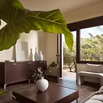 Rosa Sea Front Maisonette *