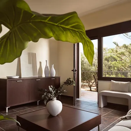 Rosa Sea Front Maisonette *